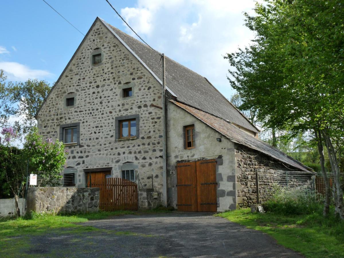 Gite Rural - Grange Des Pres Blancs Chaine Des Puys Le Vernet-Sainte-Marguerite Kültér fotó