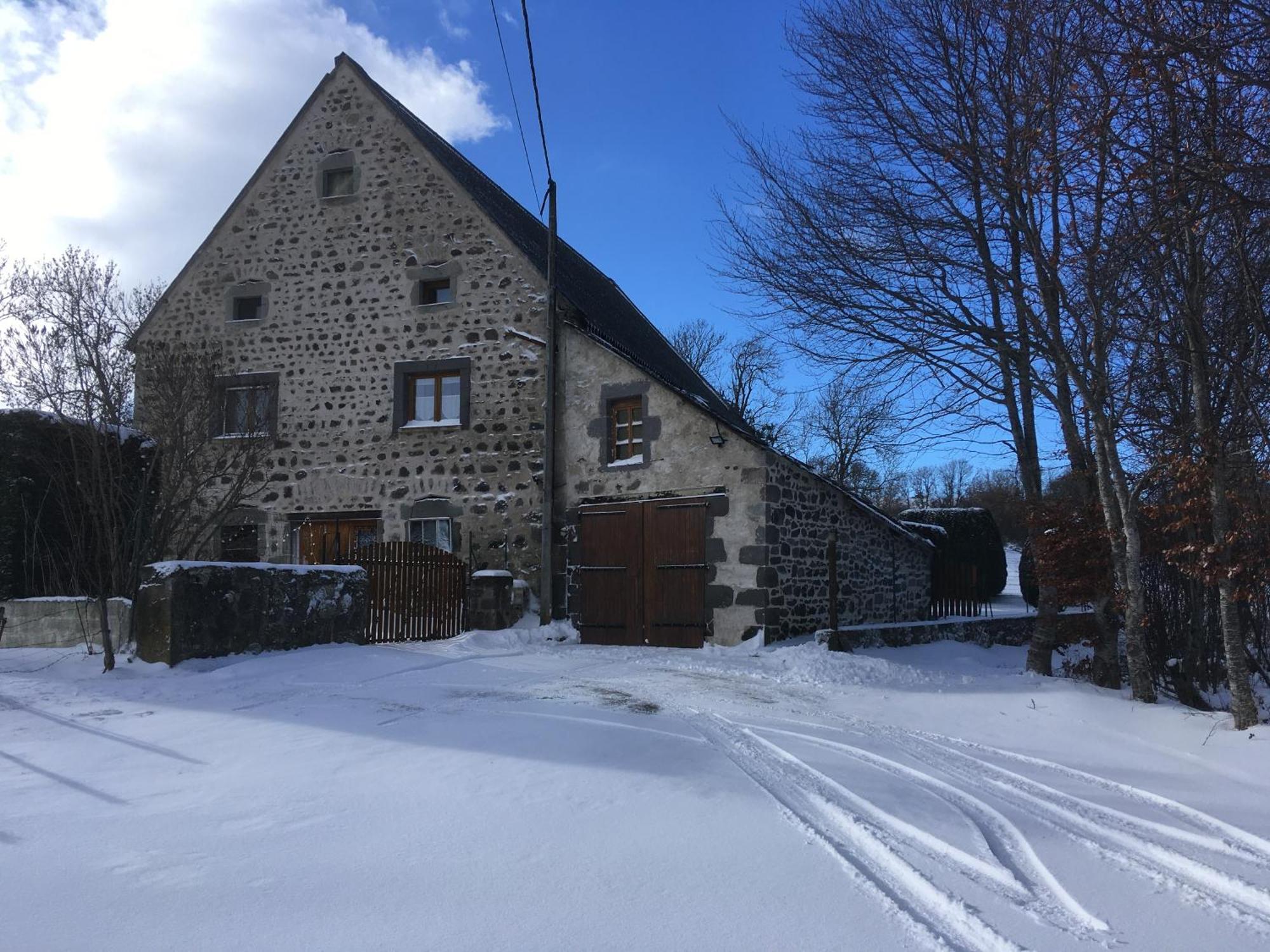 Gite Rural - Grange Des Pres Blancs Chaine Des Puys Le Vernet-Sainte-Marguerite Kültér fotó